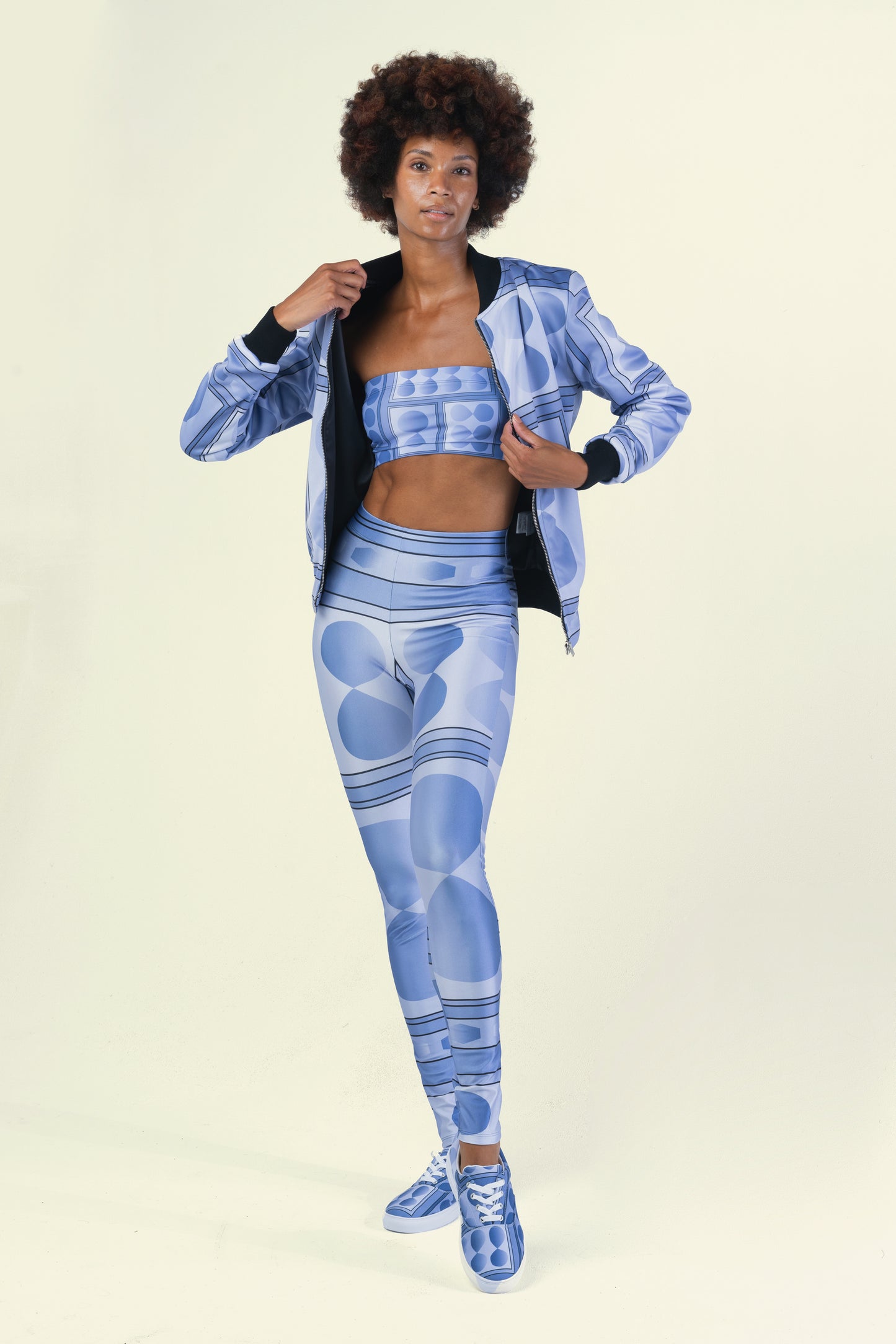 Infinity 19 © Bandeau Top
