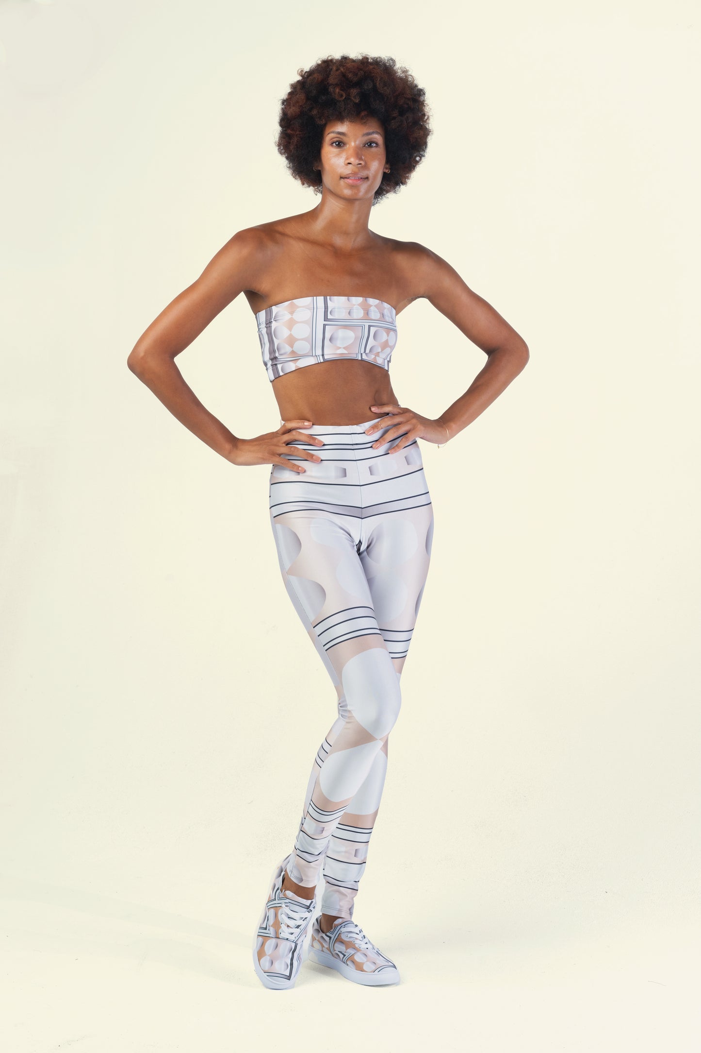 Infinity 18 © Bandeau Top